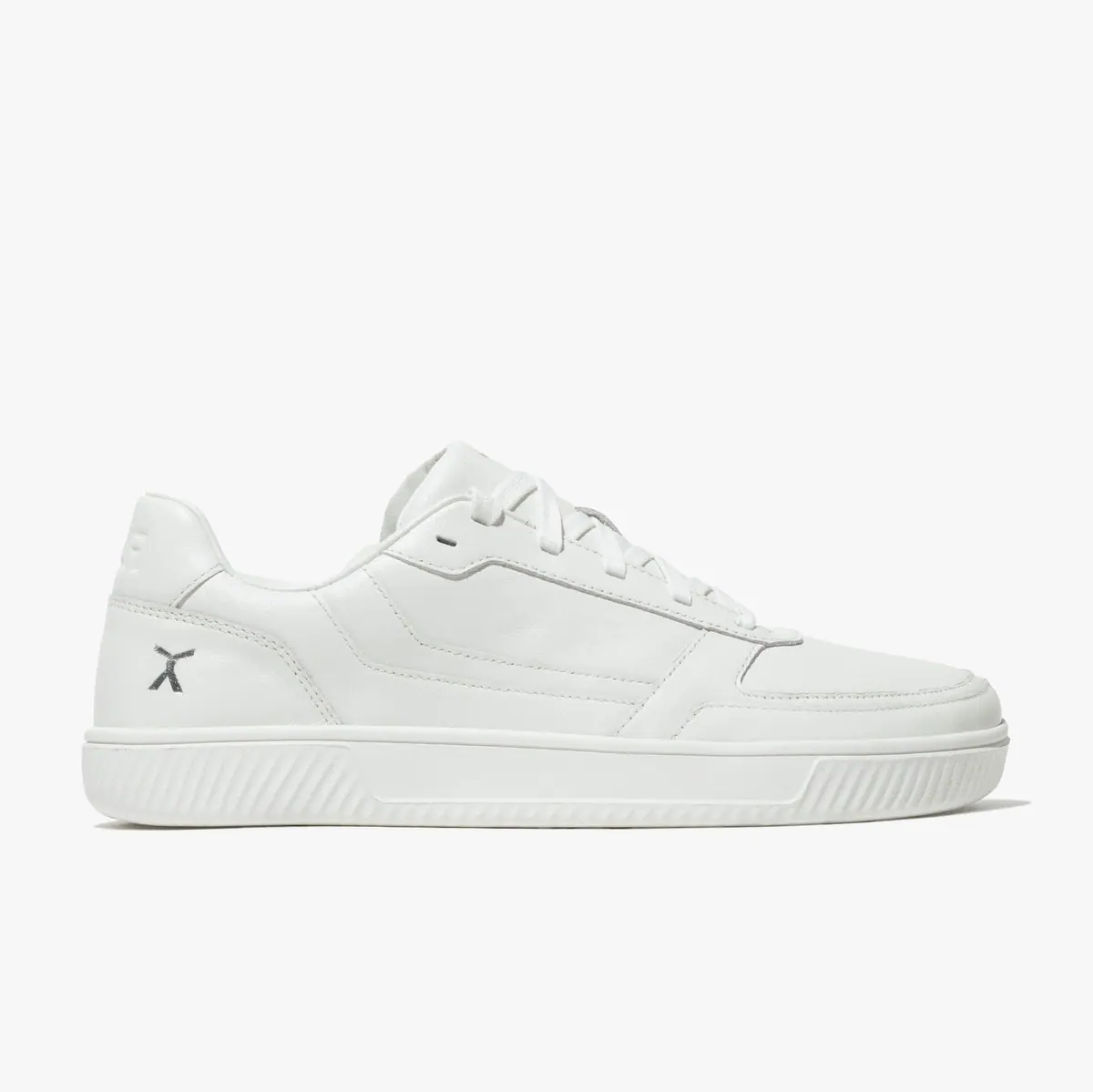 Босоногие кроссовки Flux Adapt Leather Trainer — белый